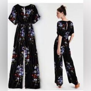 American Eagle floral Jumpsuit